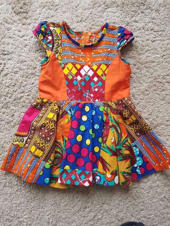 afrikaans jurkje maat 92, Kinderen en Baby's, Kinderkleding | Maat 92, Ophalen of Verzenden, Zo goed als nieuw, Meisje, Jurk of Rok