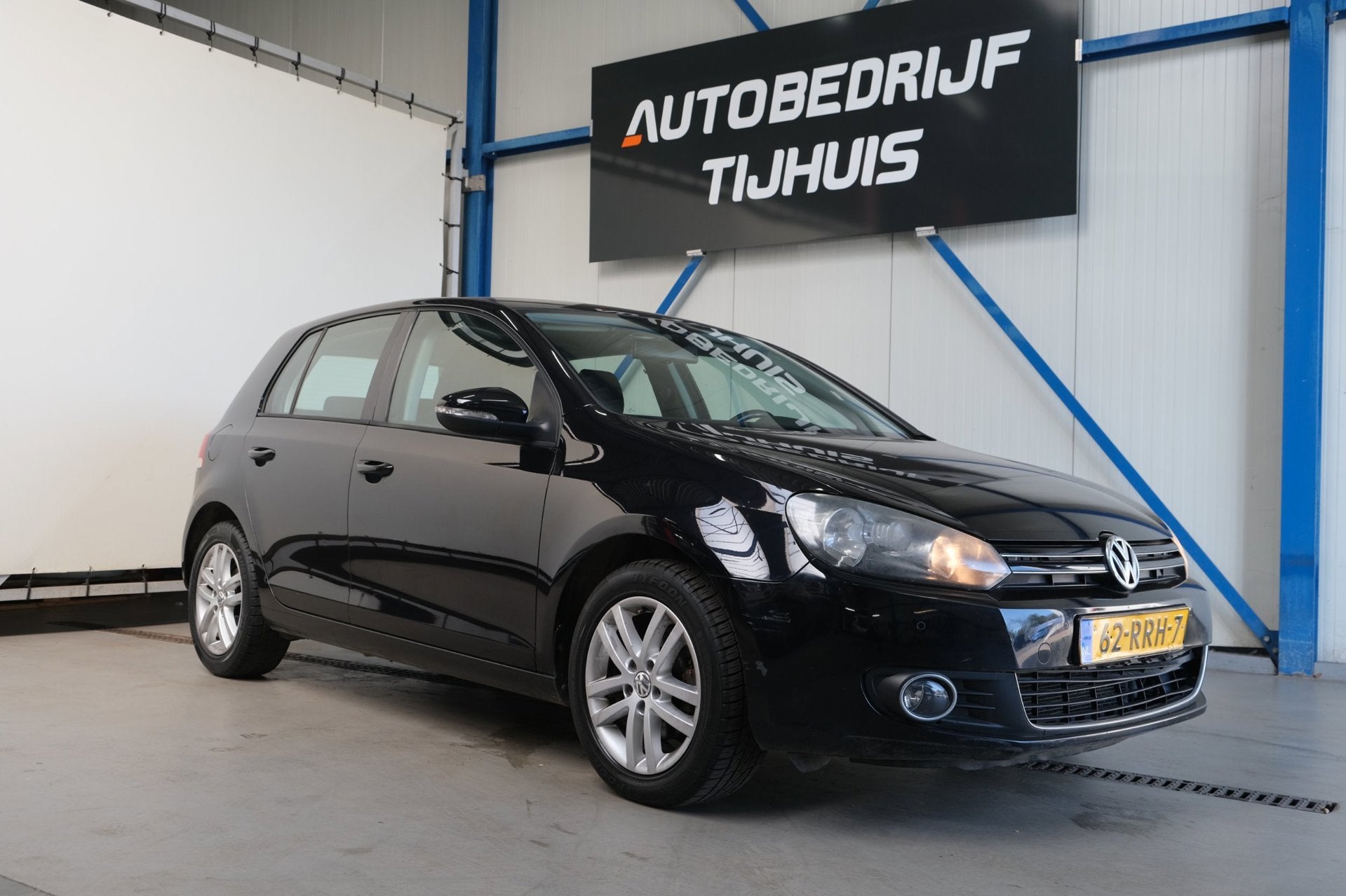 Volkswagen Golf 1.6 TDI Highline BlueMotion Automaat, Auto's, Euro 5, Gebruikt, 4 cilinders, Alcantara