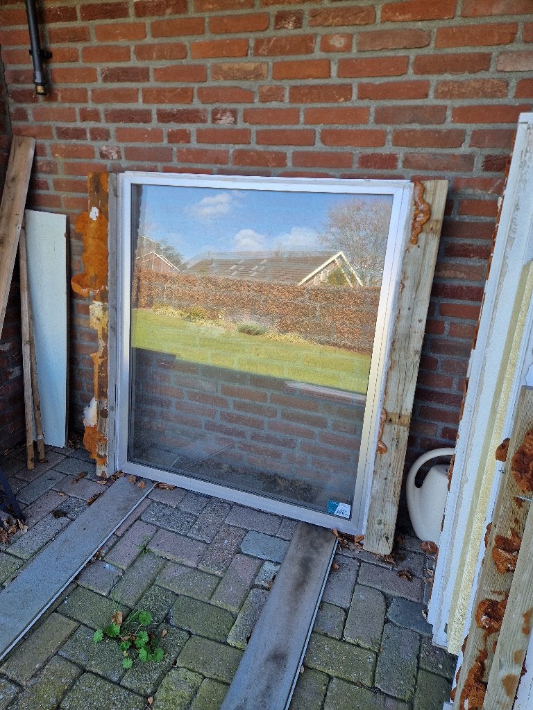 Alluminium raamkozijn 123 x 107 cm, Doe-het-zelf en Verbouw, Kozijnen en Schuifpuien, Gebruikt, Raamkozijn, Aluminium, Inclusief glas