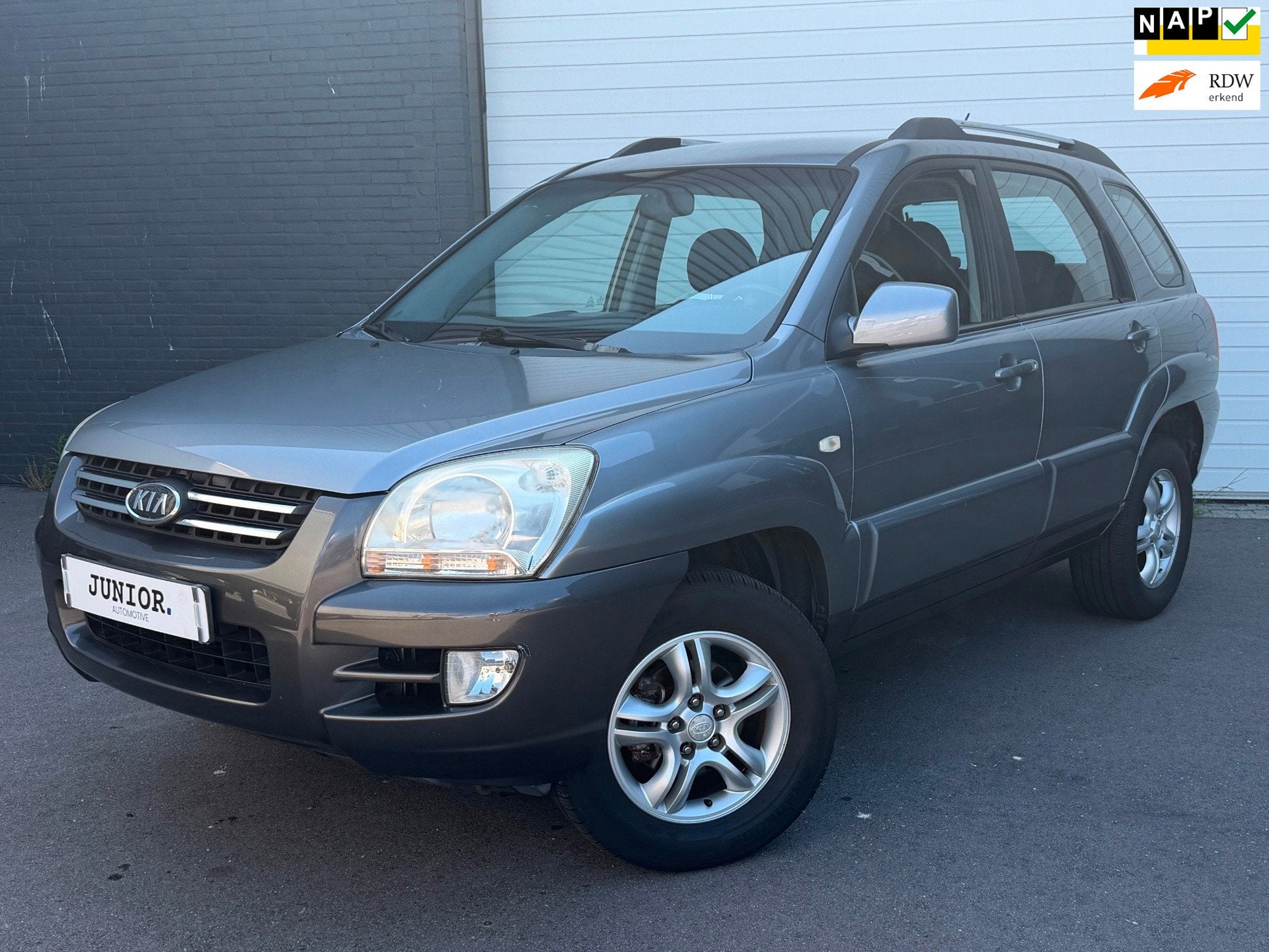 Kia Sportage 2.0 CVVT Executive CRUISE/CLIMA/LEDER/LMV, 1442 kg, Gebruikt, Zwart, 4 cilinders