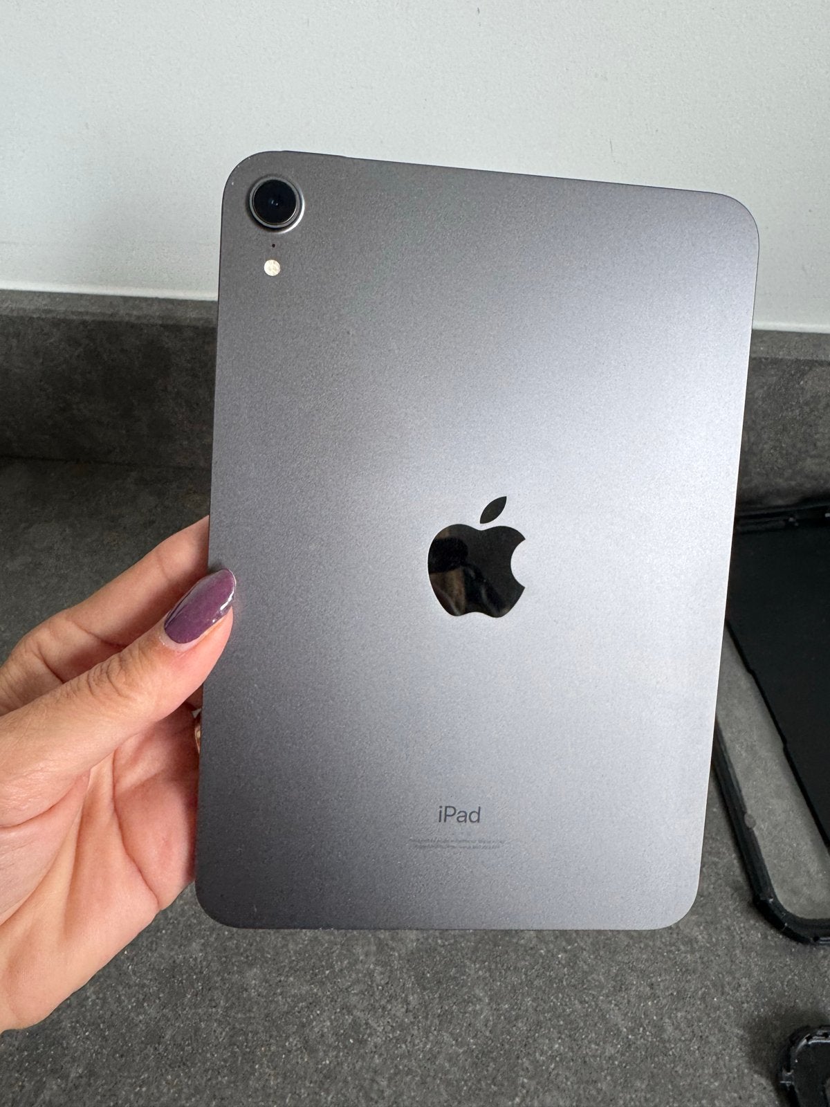 iPad mini (6e generatie) 64GB Wi-Fi - Barst in scherm, Computers en Software, Apple iPads, Ophalen, Gebruikt, 8 inch, 64 GB