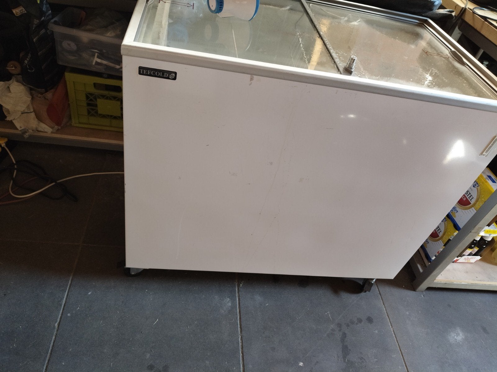 Vrieskist op wielen, Ophalen, Gebruikt, 90 cm of meer, 85 tot 120 cm