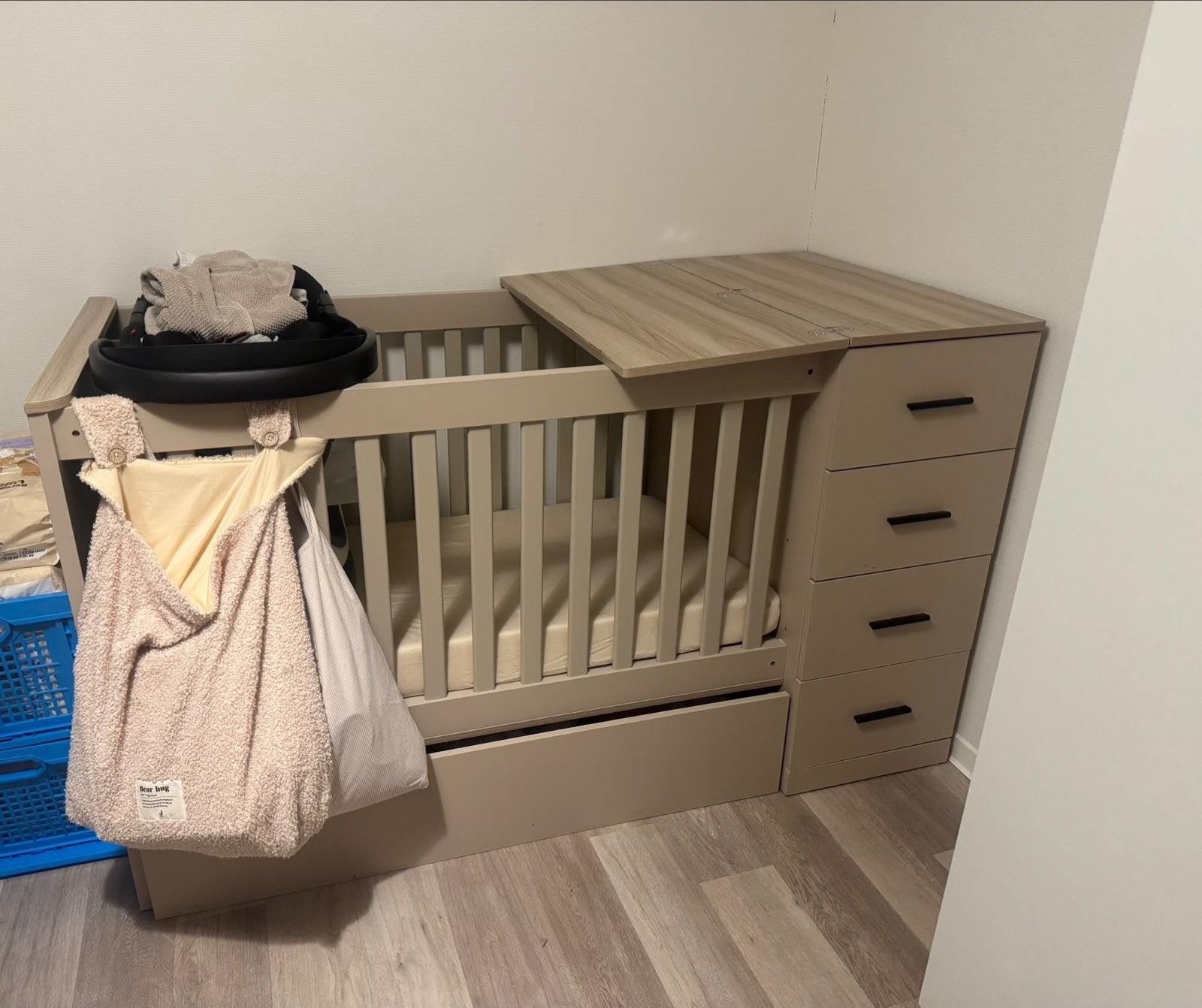 Cabino Memphis combi ledikant + commode + matras, Kinderen en Baby's, Gebruikt, 70 tot 85 cm, Matras, 140 tot 160 cm