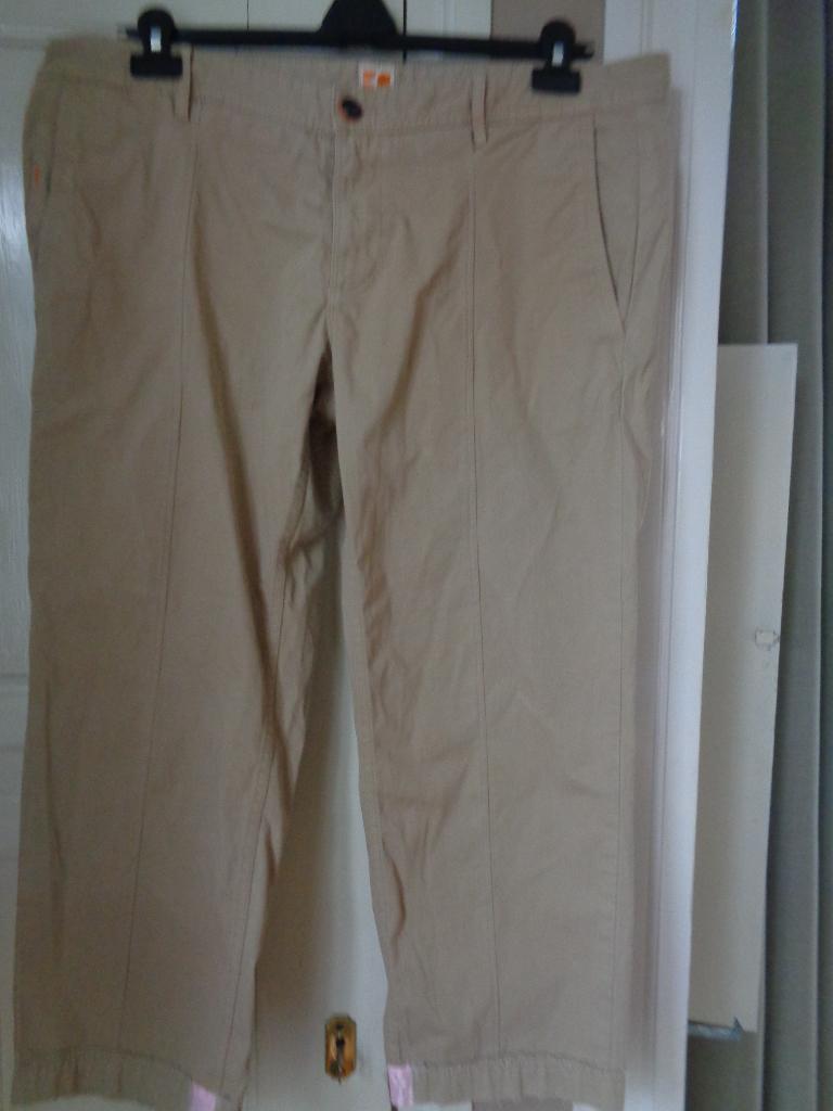 Hugo Boss 3/4 jeansbroek:mt 52/54(38/32) regular fit, Kleding | Heren, Broeken en Pantalons, Maat 52/54 (L), Beige, Ophalen of Verzenden