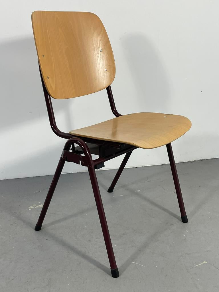 18x Stapelstoelen Kerkstoelen Koppelbaar, Ophalen, Gebruikt, X, Vijf, Zes of meer stoelen