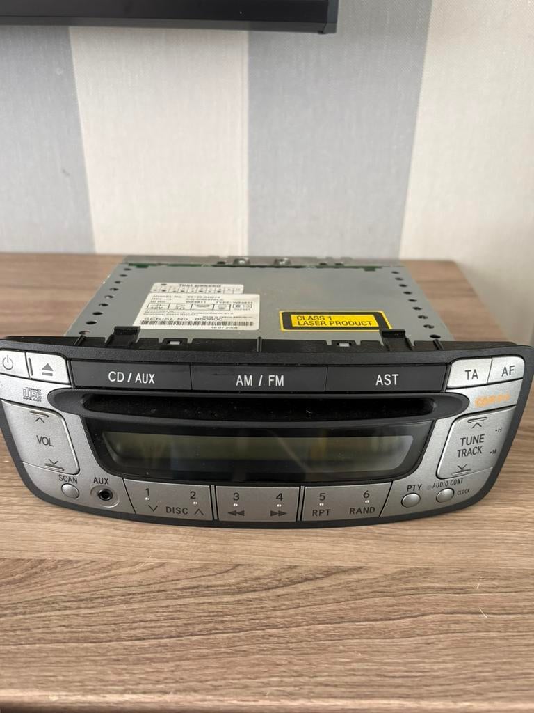 Auto radio c1,toyota aygo,peugeot 107, Auto diversen, Ophalen, Zo goed als nieuw