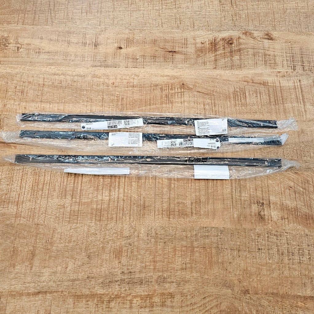 IKEA BOAXEL montagerail antraciet – 62 cm, Huis en Inrichting, Ophalen of Verzenden, Nieuw