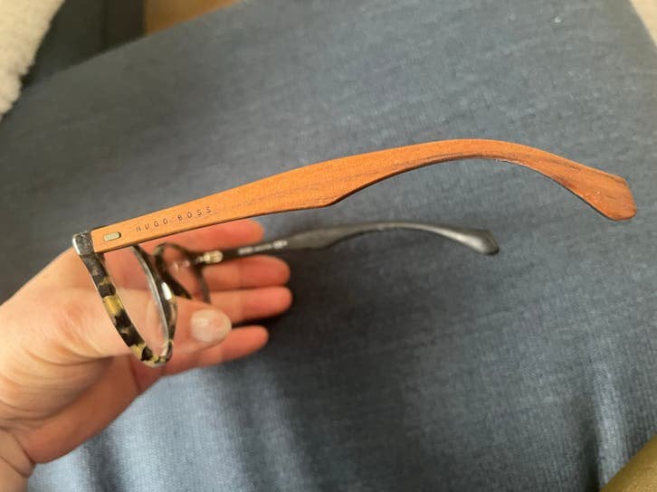 Stijlvolle Hugo Boss heren bril met houten pootjes, Overige merken, Bruin, Ophalen of Verzenden, Zo goed als nieuw