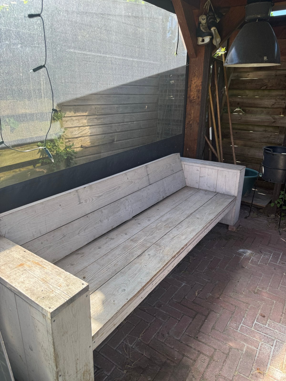 2 x Robuuste houten tuinbank - Perfect voor buiten €125, Ophalen, Gebruikt, Hout