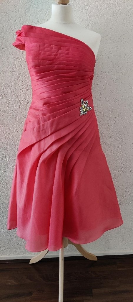 Terani Couture jurk zacht rood       ALS NIEUW, Cocktailjurk, Ophalen of Verzenden, Zo goed als nieuw, Terani Couture