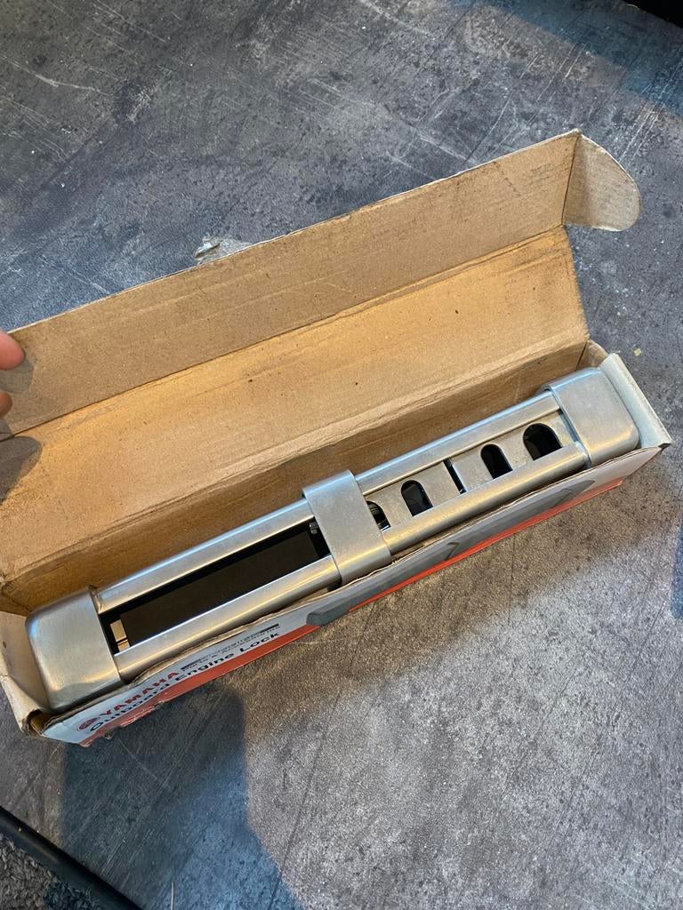 Buitenboordmotor slot, nieuw in doos. Yamaha., Ophalen of Verzenden, Zo goed als nieuw, Motor en Techniek, Zeilboot of Motorboot