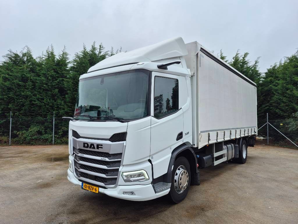 DAF XD 370 (bj 2024), Achterwielaandrijving, Euro 6, Overige brandstoffen, Wit