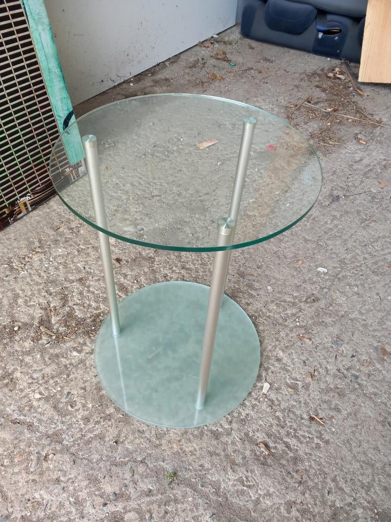 Leuk glazen bij zet tafeltje, Huis en Inrichting, Ophalen, Minder dan 45 cm, Minder dan 55 cm, Rond