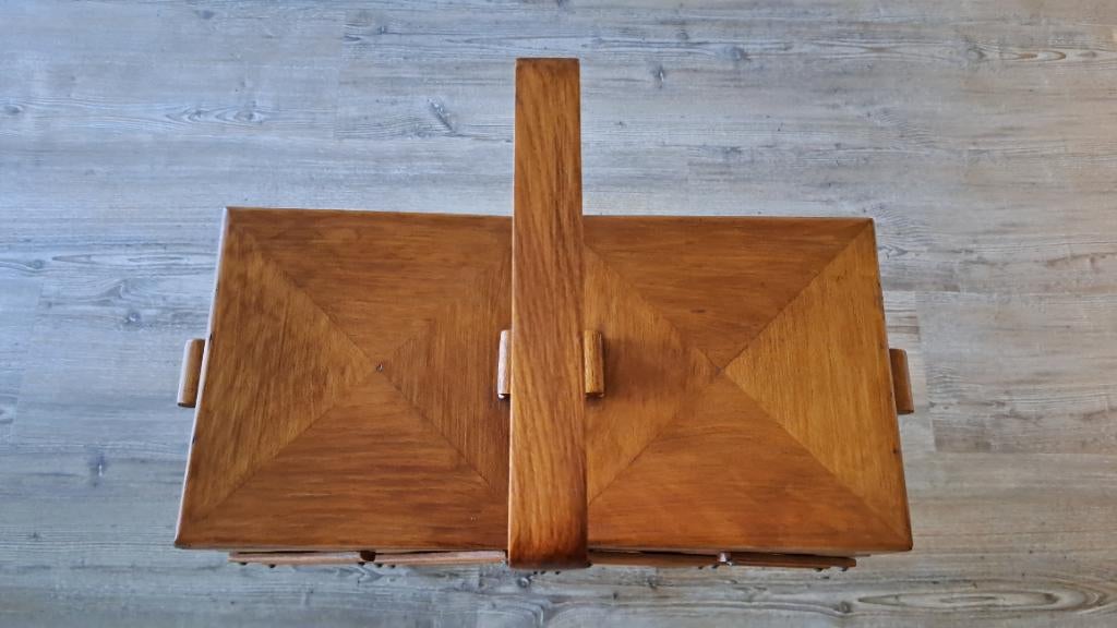 Naaibox, Ophalen