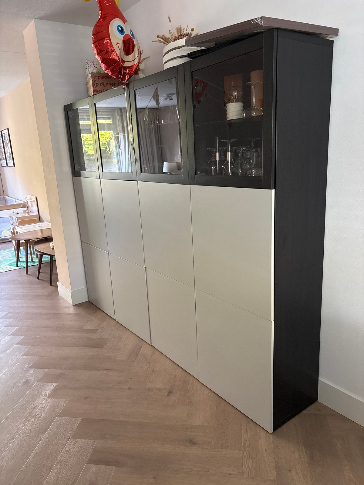 Ikea Besta Kasten met glazen en houten planken, Ophalen, Gebruikt, 200 cm of meer, 150 tot 200 cm