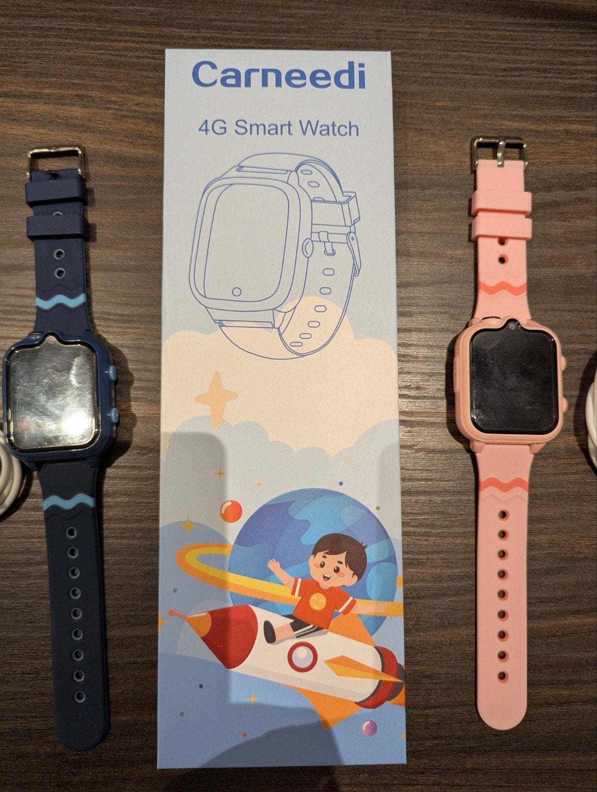 2x Carneedi Kinder Smartwatch met belfunctie, camera en GPS, GPS, Blauw, Ophalen of Verzenden, Zo goed als nieuw
