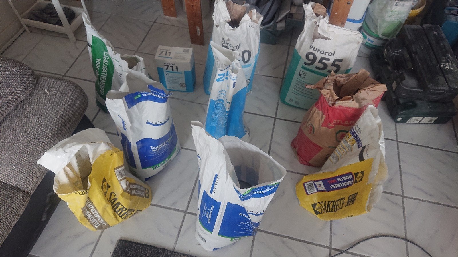 Partij Beton Mortel Kalk Tegel Lijm Eurocol Sakrete, Ophalen, Zo goed als nieuw, Overige typen