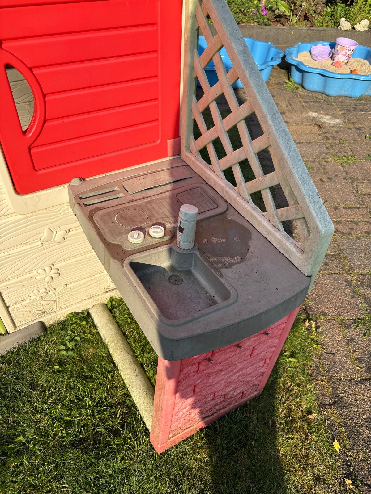 Smoby Speelhuisje met Keuken en Picknicktafel, Ophalen, Gebruikt, Kunststof