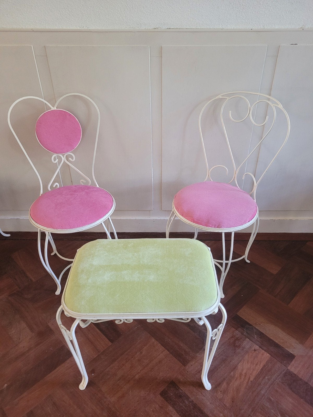 Vintage boudoir stoeltje krukje wit roze groen ijssalon set, Antiek en Kunst, Ophalen