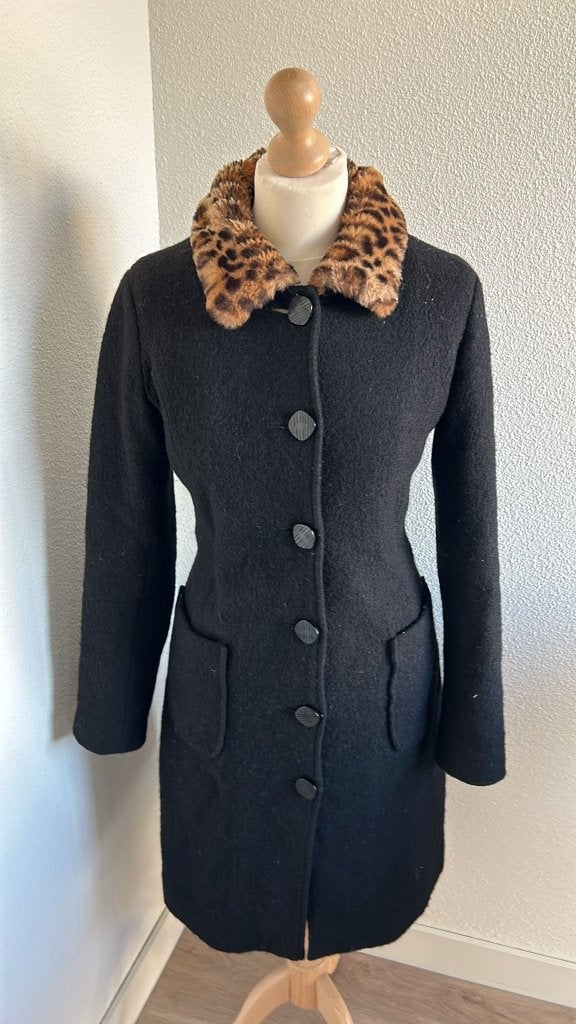 King Louie maat 38 midi lange winter jas 790, Kleding | Dames, Maat 38/40 (M), Zwart, Ophalen of Verzenden, Zo goed als nieuw