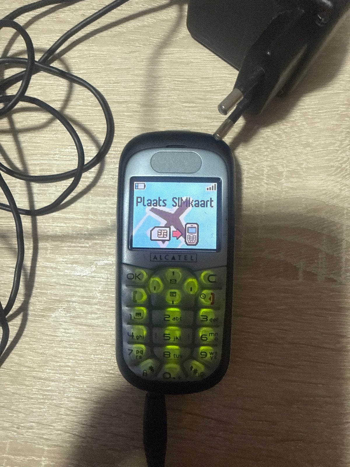 Alcatel Klassieke Telefoon - Ouderwets en Functioneel, Gebruikt, Geen camera, Ophalen of Verzenden, Klassiek of Candybar