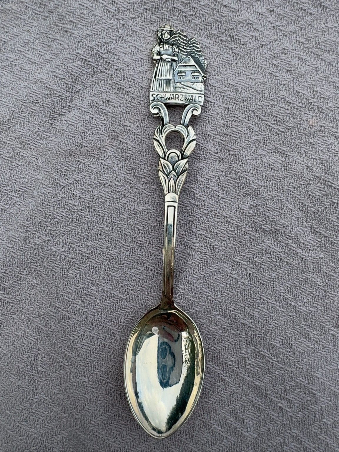 Vintage Zwarte Woud Souvenir Lepel - Zilverkleurig, Antiek en Kunst, Antiek | Bestek, Ophalen of Verzenden