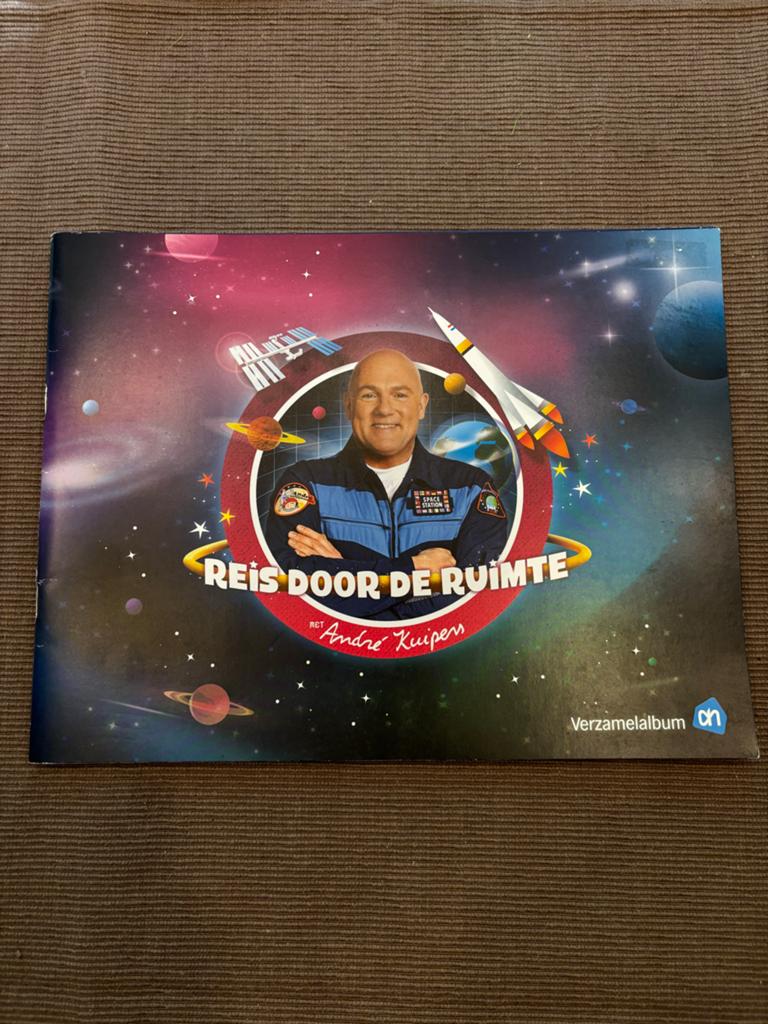Albert Heijn Reis door de Ruimte verzamelalbum André Kuipers, Ophalen of Verzenden, Zo goed als nieuw
