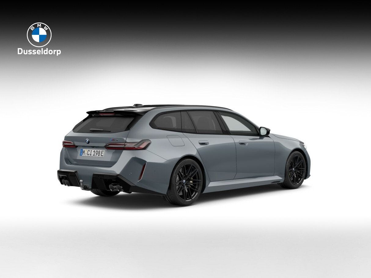 BMW M5 Touring Comfort Pakket | M Carbon-keramische remmen |, Verwarmde buitenspiegels, 4395 cc, Overige brandstoffen, Zilver of Grijs