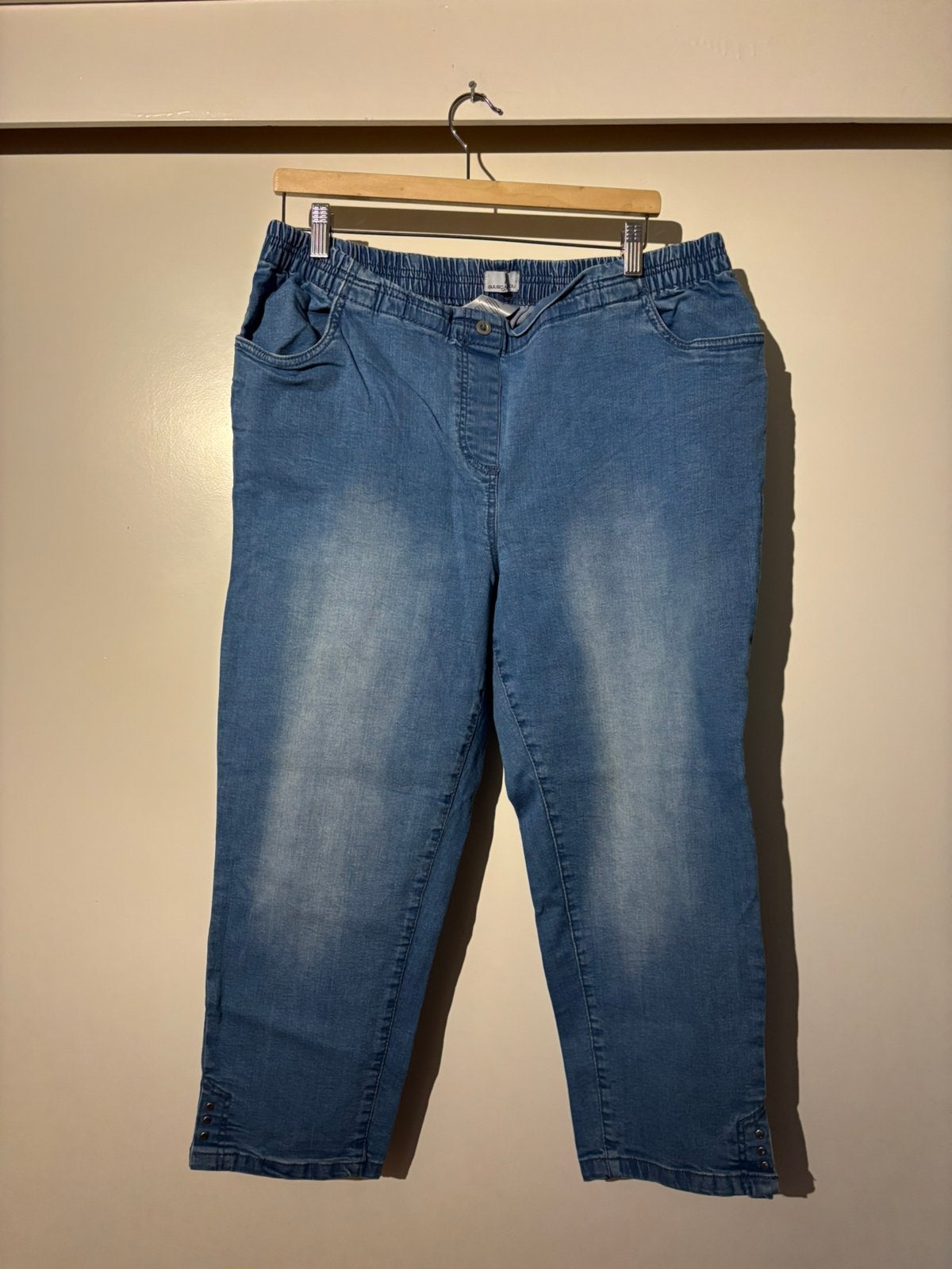 Blauwe spijkerbroek maat 50 €2,00 koopje!!, Kleding | Dames, Ophalen of Verzenden, Zo goed als nieuw, Blauw, Broek of Spijkerbroek