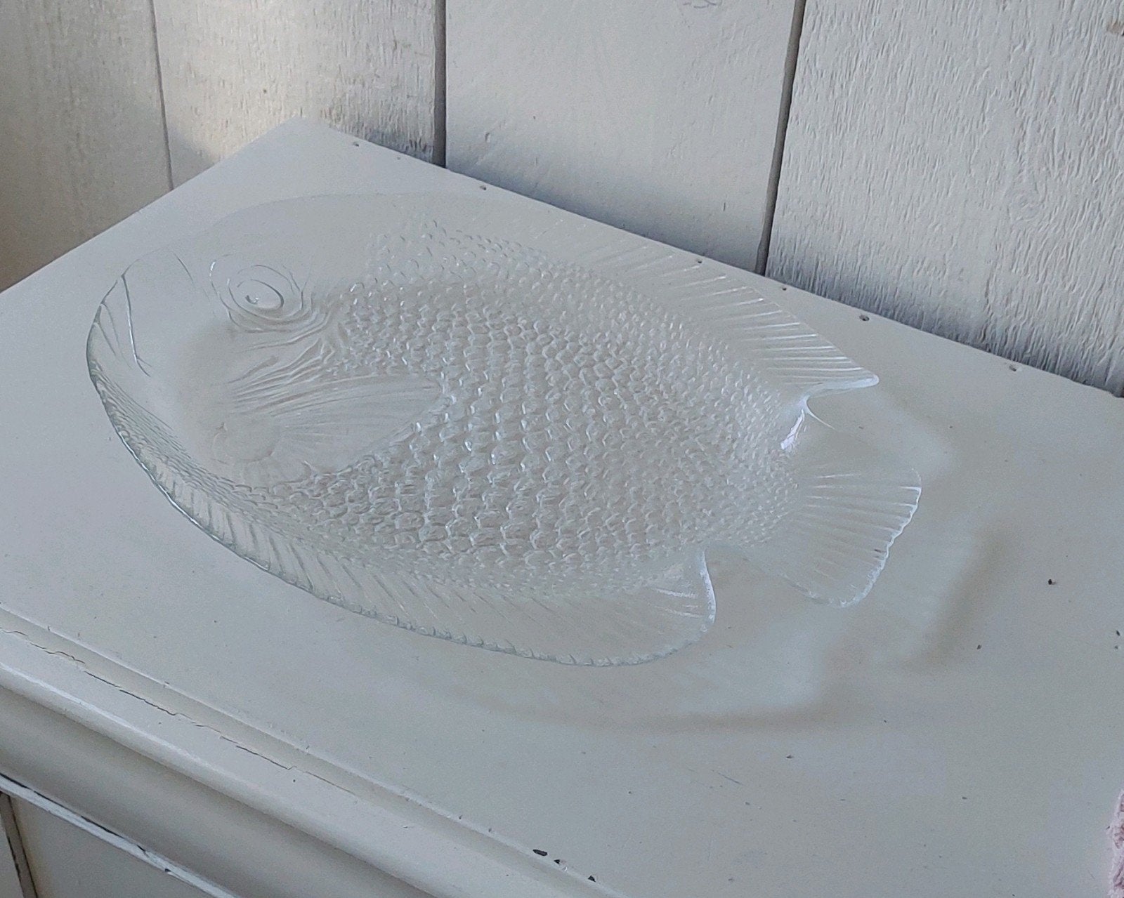 grote schaal van glas in vorm vis om vis op te serveren, Ophalen of Verzenden, Glas, Overige stijlen, Schaal of Schalen