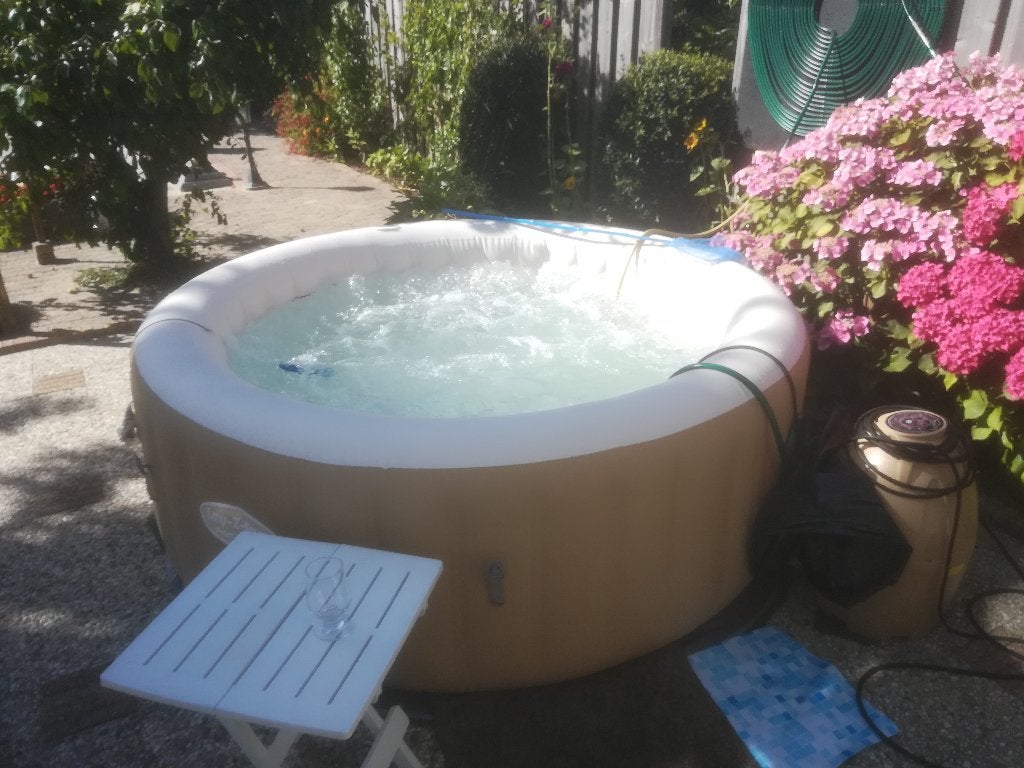 Jacuzzi Bestway Lay-Z-spa, Tuin en Terras, Bubbelbaden en Hottubs, Ophalen, Zo goed als nieuw, Filter, Opblaasbaar