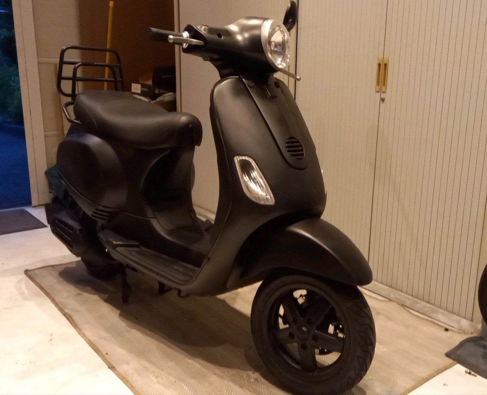 Vespa LX50, 2007, 27000 km, geheel nagekeken, snorscooter, Fietsen en Brommers, Ophalen, Gebruikt, Benzine, 50 cc