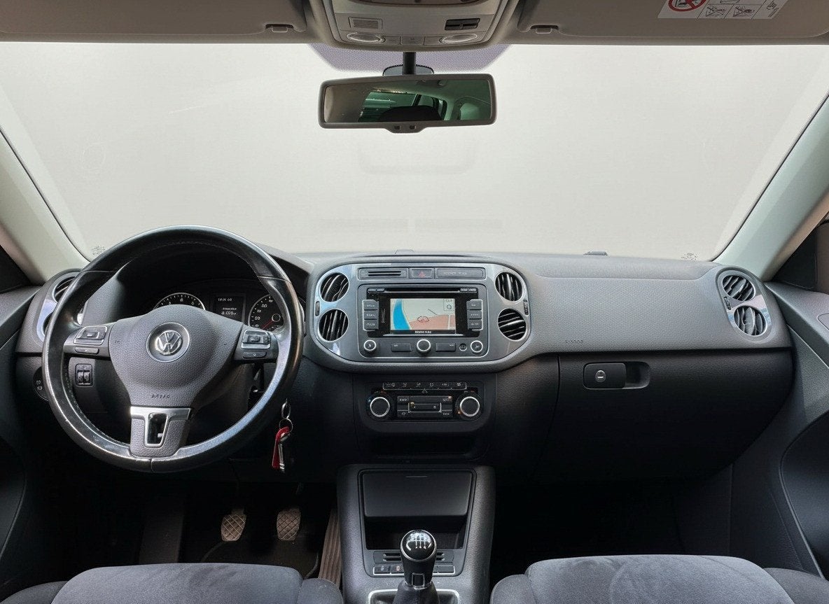 Volkswagen Tiguan 1.4 TSI SPORT&STYLE TREKHAAK/PDC/NAVIGATIE, 15 km/l, Gebruikt, Zwart, 4 cilinders