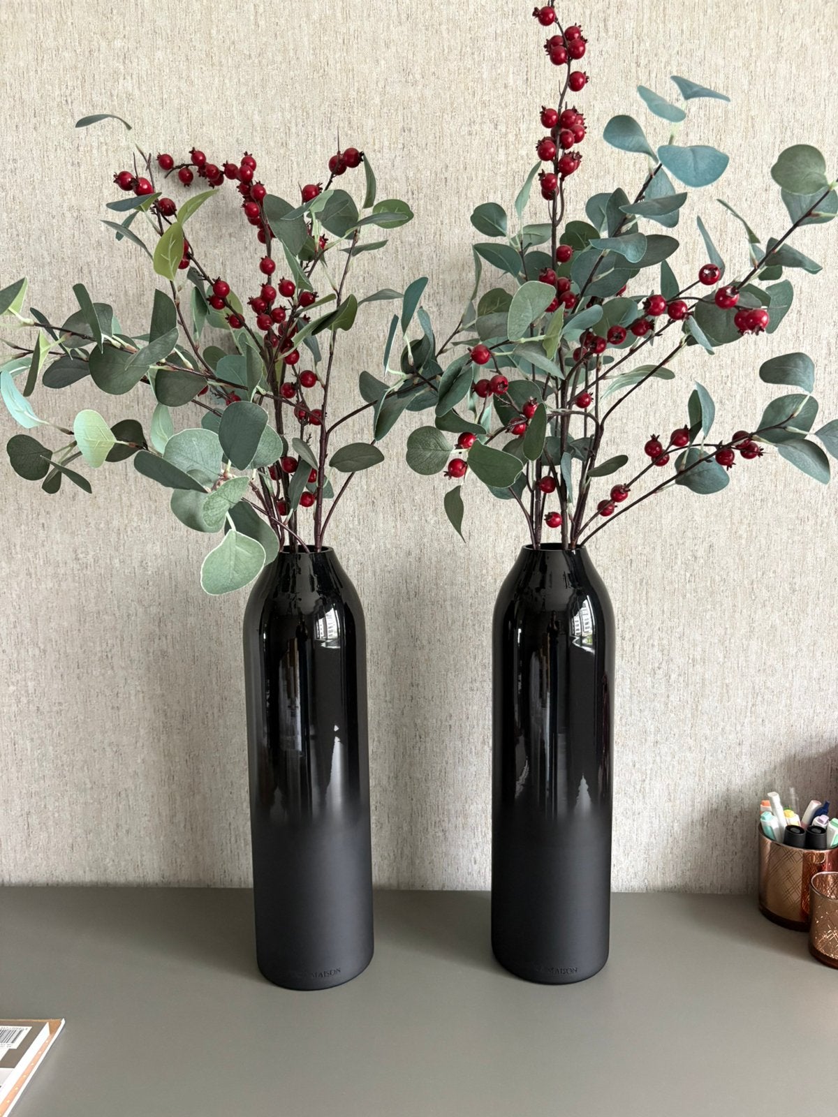 Riviera maison zwarte vazen 2x met bloemen, Ophalen of Verzenden, Zo goed als nieuw