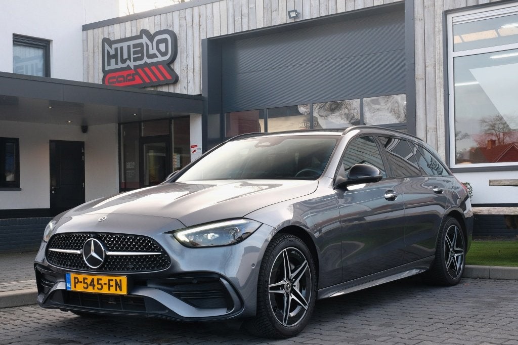 Mercedes-Benz C-Klasse Estate 300 e AMG Line Burmester, Pano, Auto's, Automaat, Dealer onderhouden, 4 cilinders, Hybride Elektrisch/Benzine