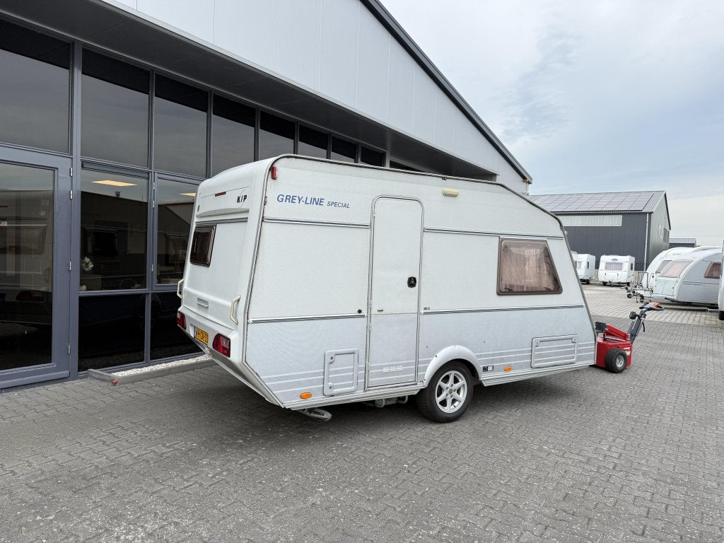 Kip Grey Line 41 EKL Langslaper + Solar 960 KG # NETJES 2003, Lengtebed, Kip, Tot en met 2, Bedrijf