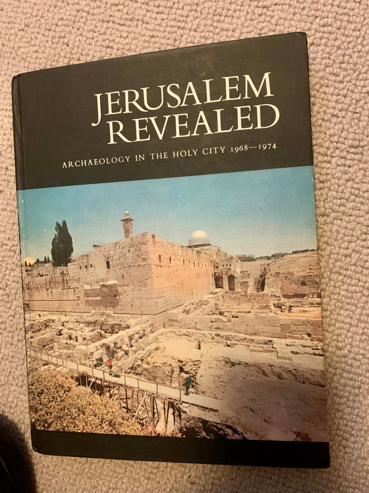 Jerusalem Revealed: Archeologie in de Heilige Stad 1968-1974, Ophalen of Verzenden, 20e eeuw of later, Zo goed als nieuw