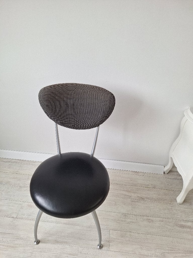 Stoel gratis afhalen, Ophalen, Gebruikt, Zwart, Metaal