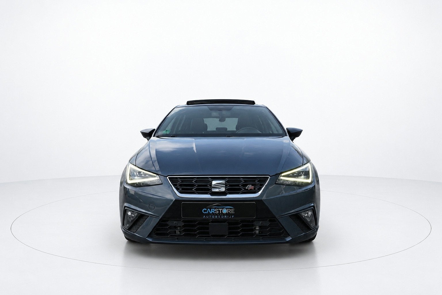 Seat Ibiza 1.0 TSI FR PANO VIRTUAL KEYLESS CAMERA SFEER CARP, Auto's, Voorwielaandrijving, Dealer onderhouden, 116 pk, Ibiza