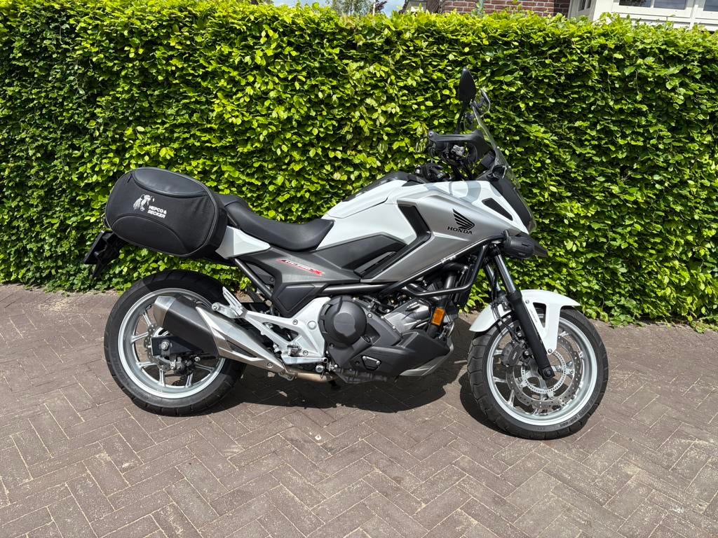 Honda NC750X DCT - Dealer Onderhouden - Top staat, 2 cilinders, Occasion, 745 cc, Motorrijbewijs A
