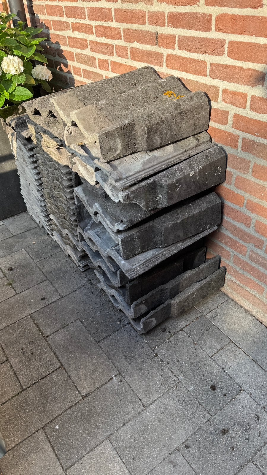 Gratis RBB Sneldekpannen, Doe-het-zelf en Verbouw, Dakpannen en Dakbedekking, Ophalen, Overige materialen, Gebruikt, Minder dan 5 m²