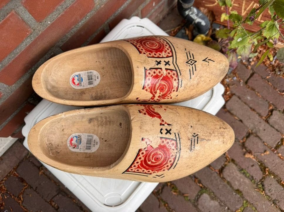 gele houten klompen in maat 40   26 cm, Ophalen of Verzenden