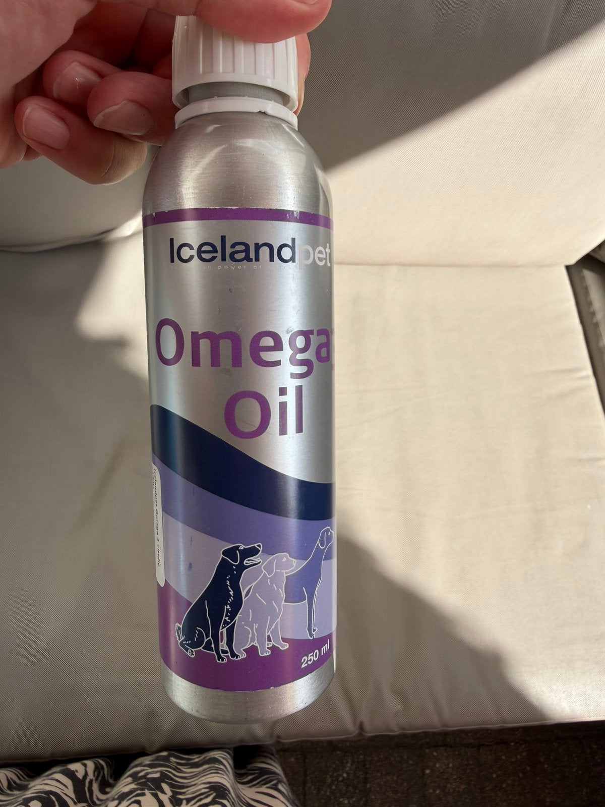 Omega 3 visolie, Ophalen, Hond