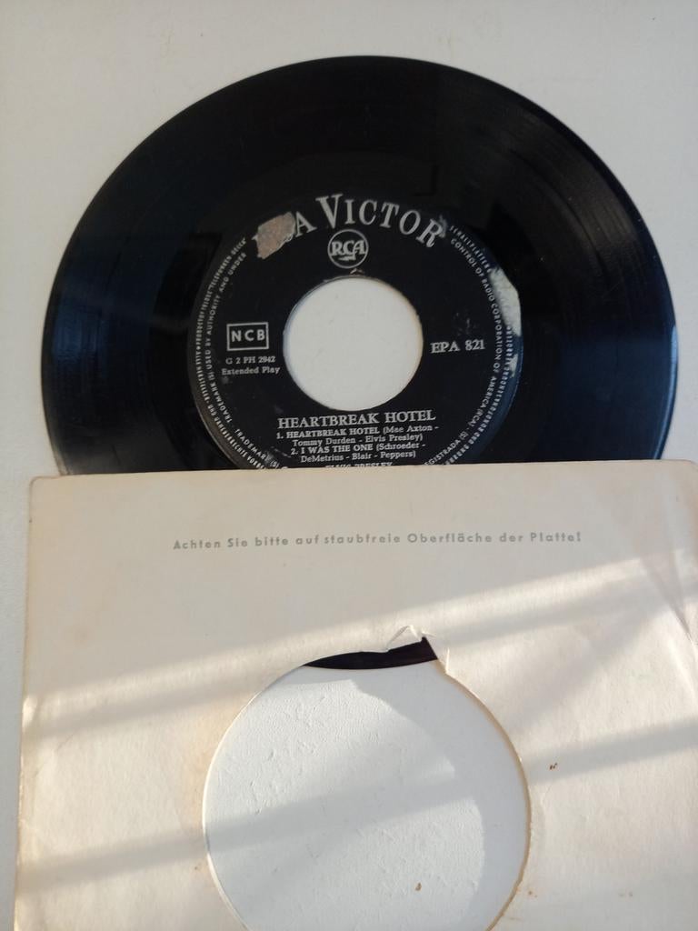 Elvis Presley epa 821 - Heartbreak hotel., Cd's en Dvd's, Vinyl Singles, Ophalen of Verzenden, Zo goed als nieuw, Pop