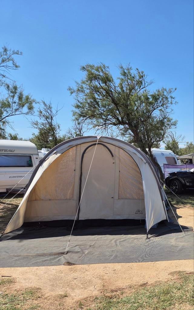 Tunneltent Basecamp Ambato V de luxe met luifel, Ophalen of Verzenden, Gebruikt, Tot en met 5