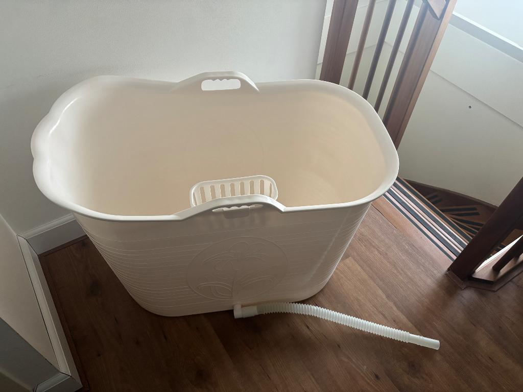 Bad Bath Bucket, Ophalen, Zo goed als nieuw