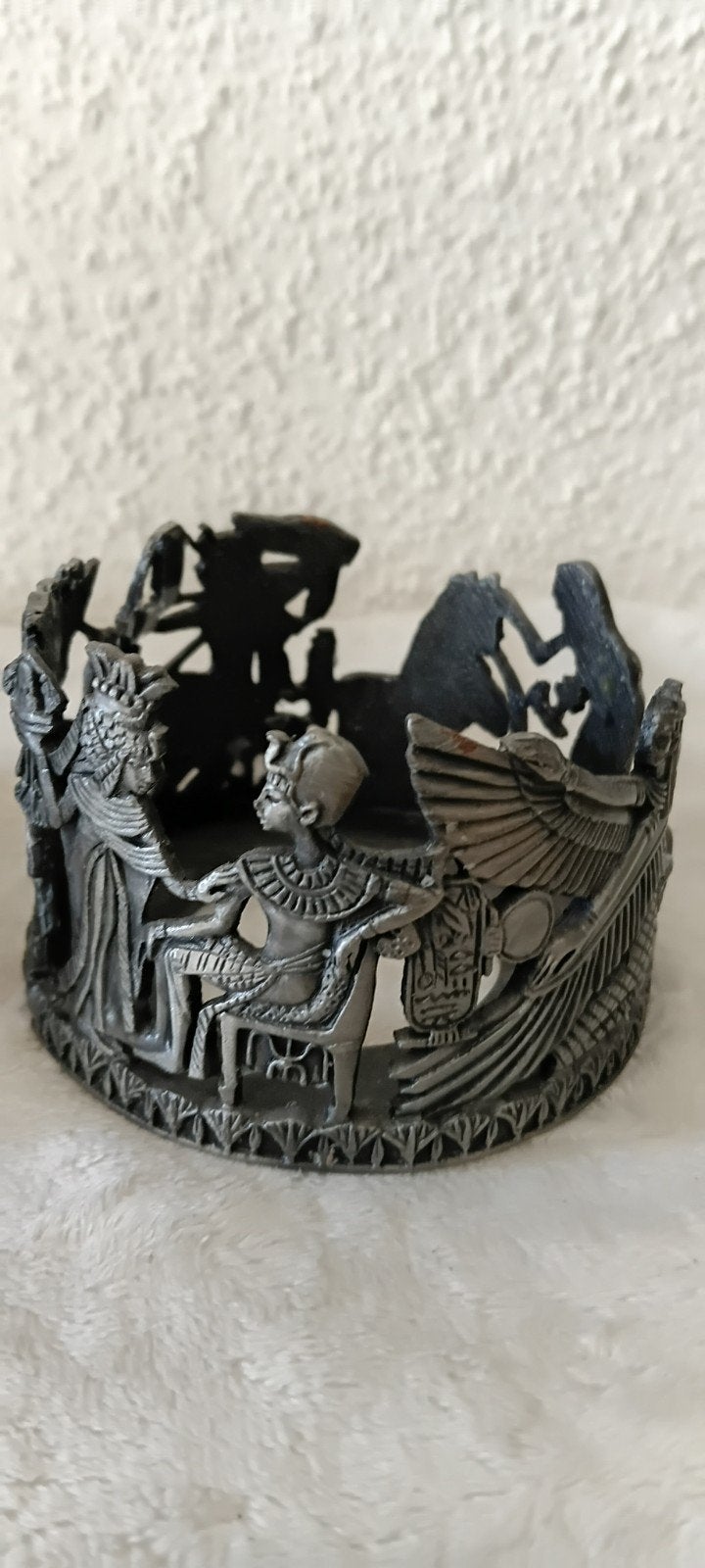Vintage Tinnen Kandelaars met Gedetailleerd Egyptisch Reliëf, Ophalen of Verzenden