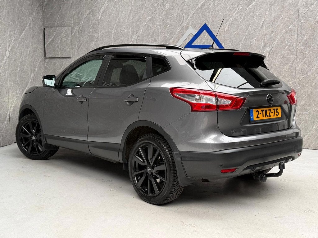 Nissan Qashqai 1.2 Tekna / NAP / Onderhouden / Panoramadak /, Auto's, Nissan, Voorwielaandrijving, Euro 5, Gebruikt, Zwart