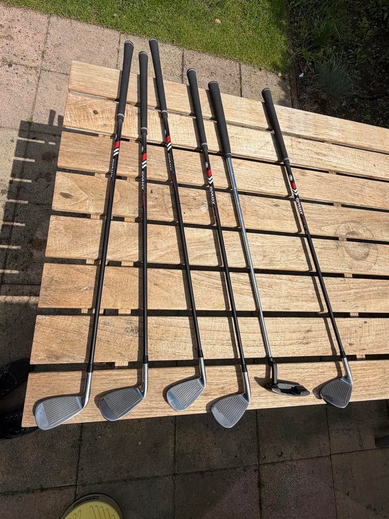 Skymax S1 Golfset: Putter, S, P, 9, 7, 5 graphite shaft, Sport en Fitness, Golf, Ophalen, Zo goed als nieuw, Set, Overige merken