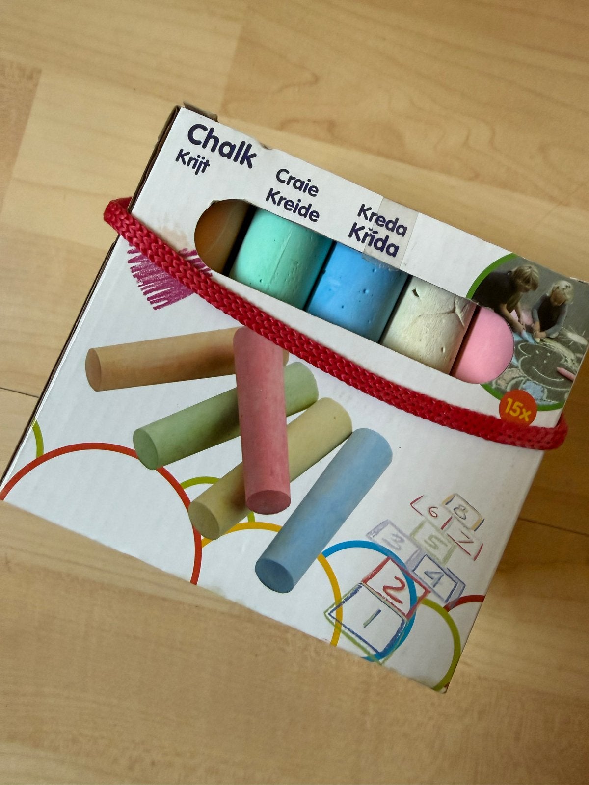 5 doosjes stoepkrijt - Kleurrijk plezier voor buiten!, Nieuw, Meerkleurig, Ophalen of Verzenden, Overige materialen